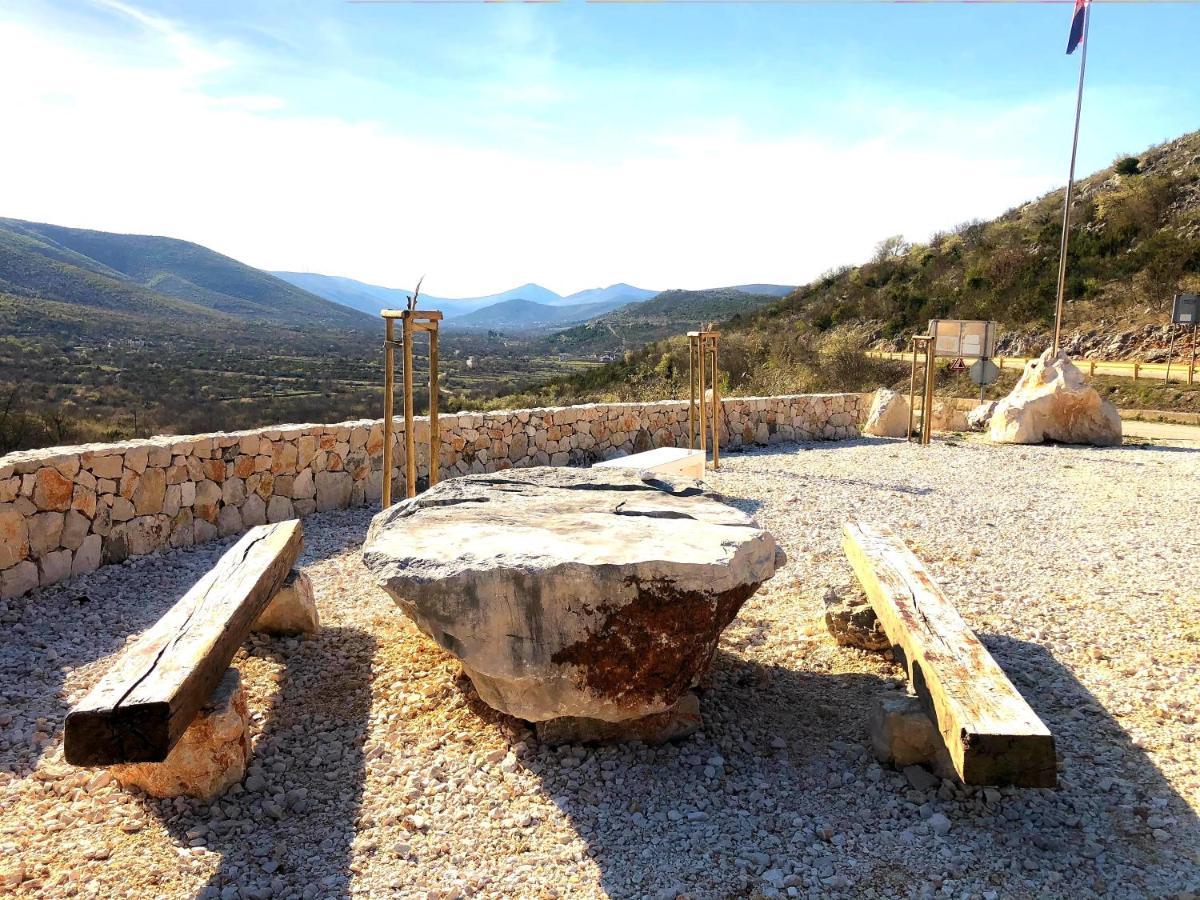Dalmatian Village Charm - Spacious Villa With Pool Near Trogir Primorski Dolac ภายนอก รูปภาพ