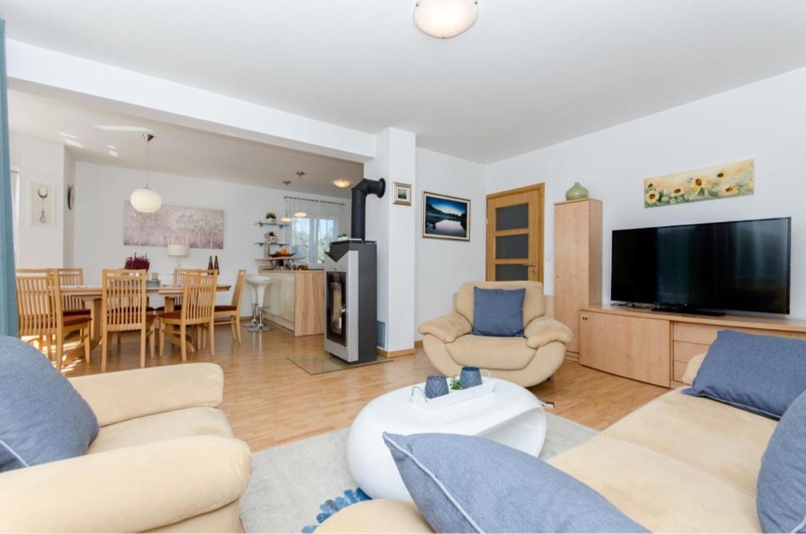 Dalmatian Village Charm - Spacious Villa With Pool Near Trogir Primorski Dolac ภายนอก รูปภาพ
